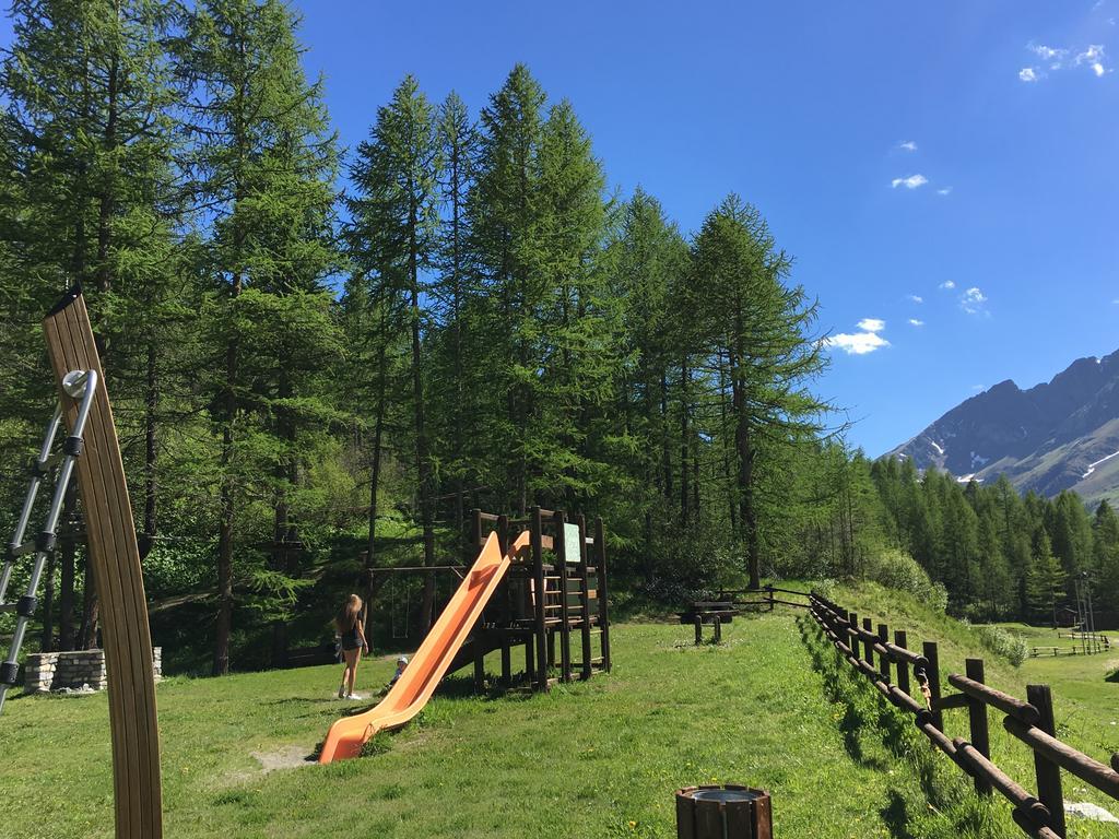 Appartamento Les Jumeaux Breuil-Cervinia Exterior foto